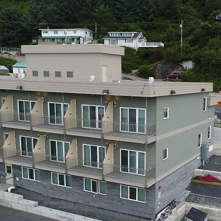Kodiak Compass Suites Екстериор снимка